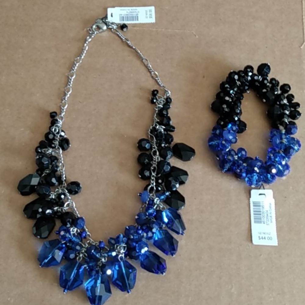 WHBM Necklace & Bracelet Set